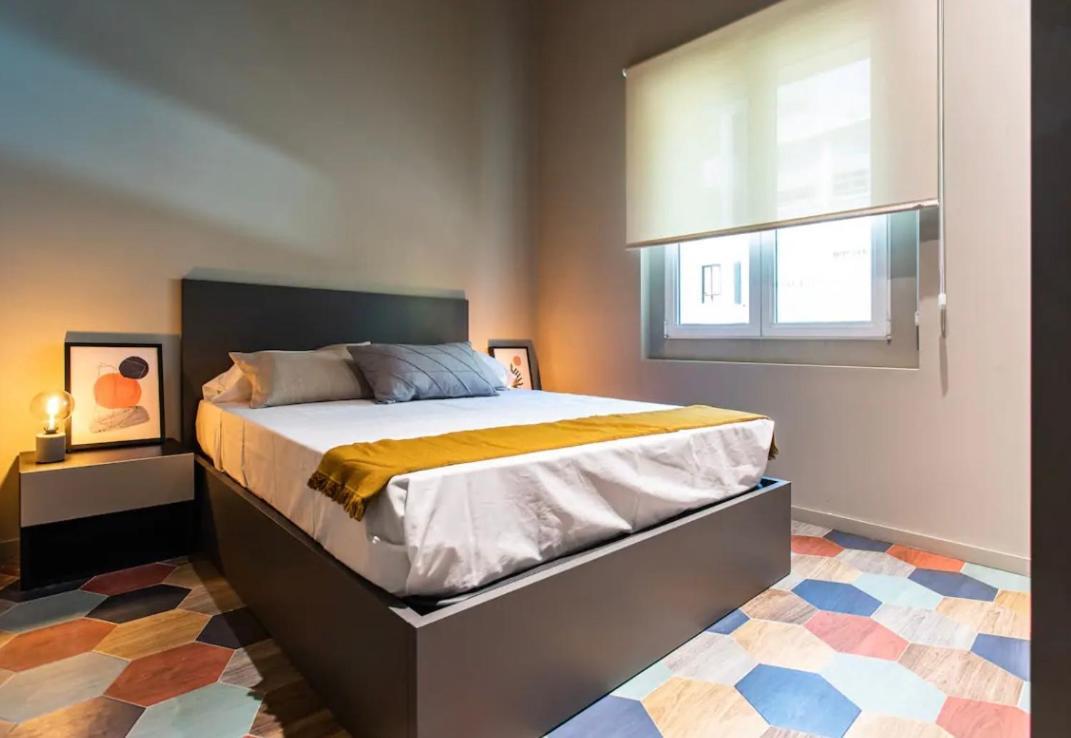 Apartament Reina Flats Valencia Playa El Cabanyal Zewnętrze zdjęcie