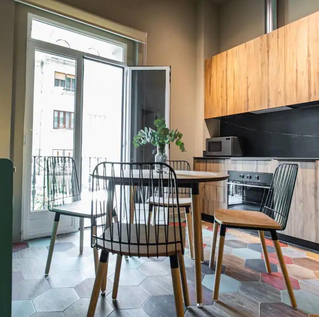 Apartament Reina Flats Valencia Playa El Cabanyal Zewnętrze zdjęcie