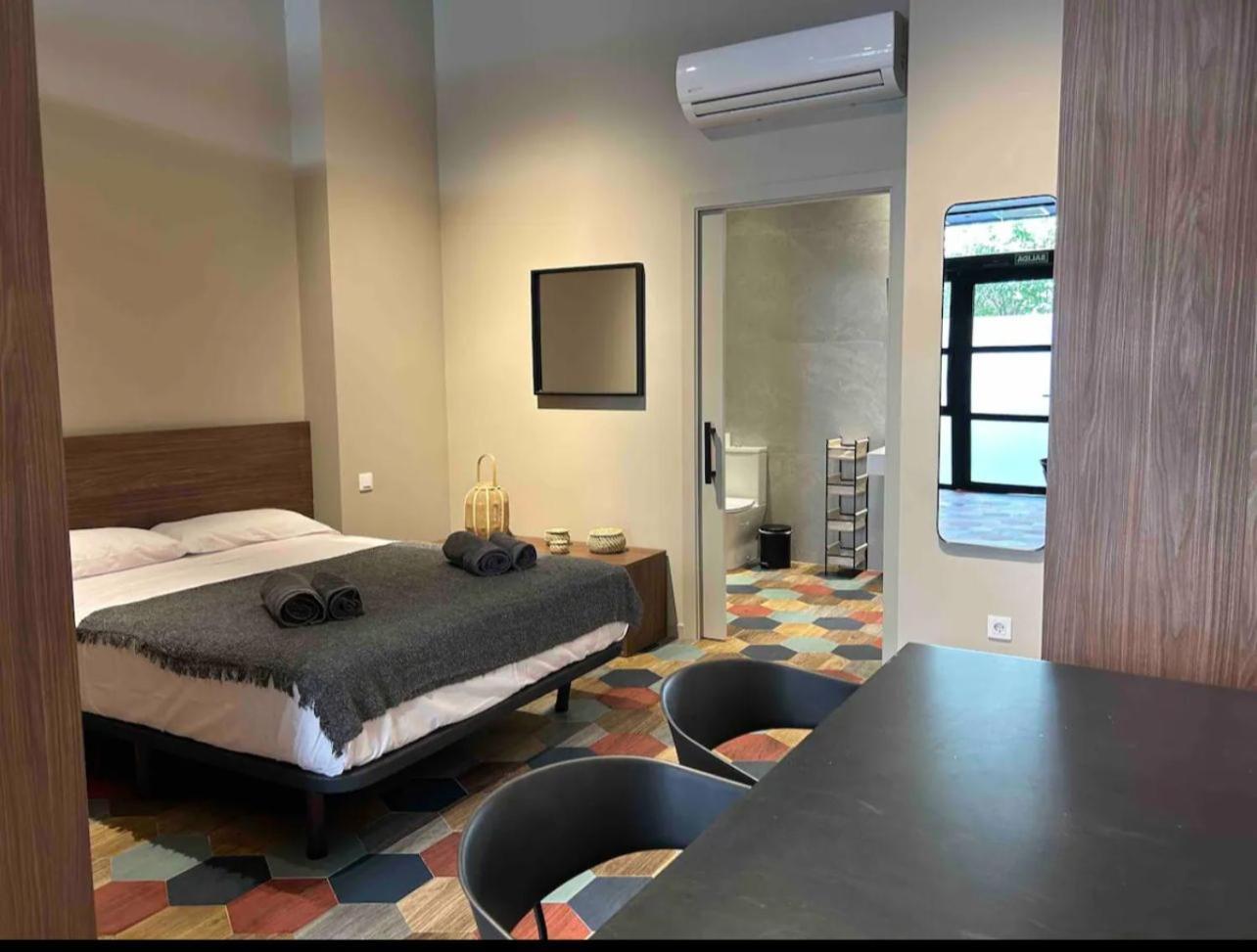 Apartament Reina Flats Valencia Playa El Cabanyal Zewnętrze zdjęcie